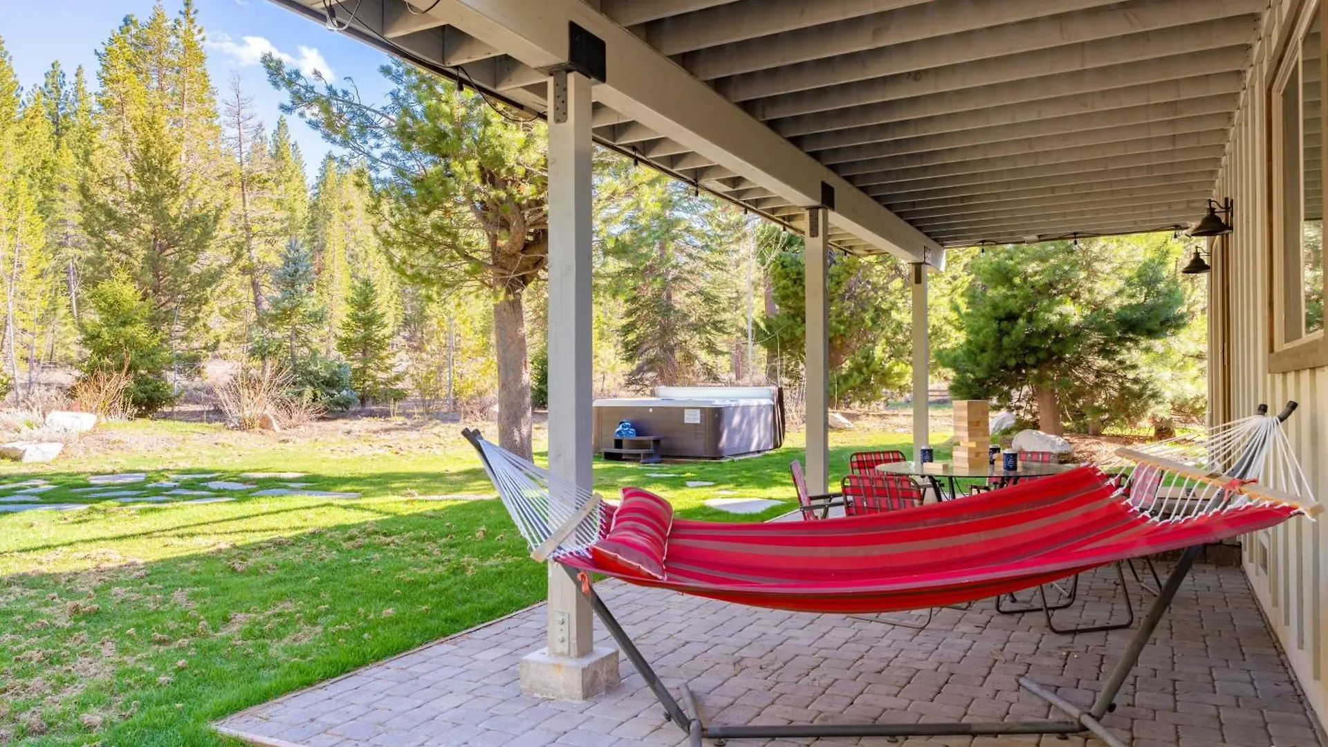 Meyers Meadow By Avantstay Hot Tub Large Deck South Lake Tahoe 0*,  United States